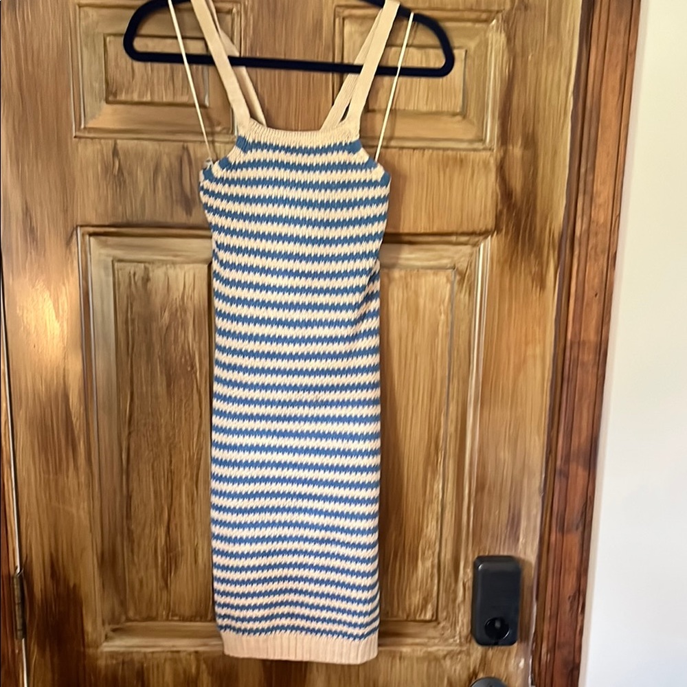 White and Blue Sleeveless Sheath Midi Dress